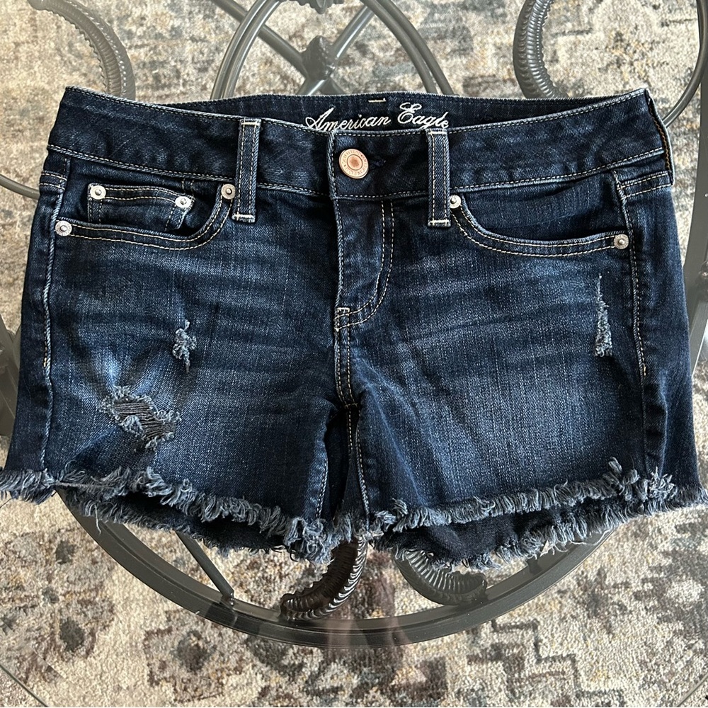 American Eagle Outfitters Dark Wash Stretch Denim Frayed Hem Shorts